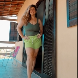 Linda Lee