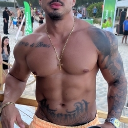 Clique aqui para chat ao vivo com  